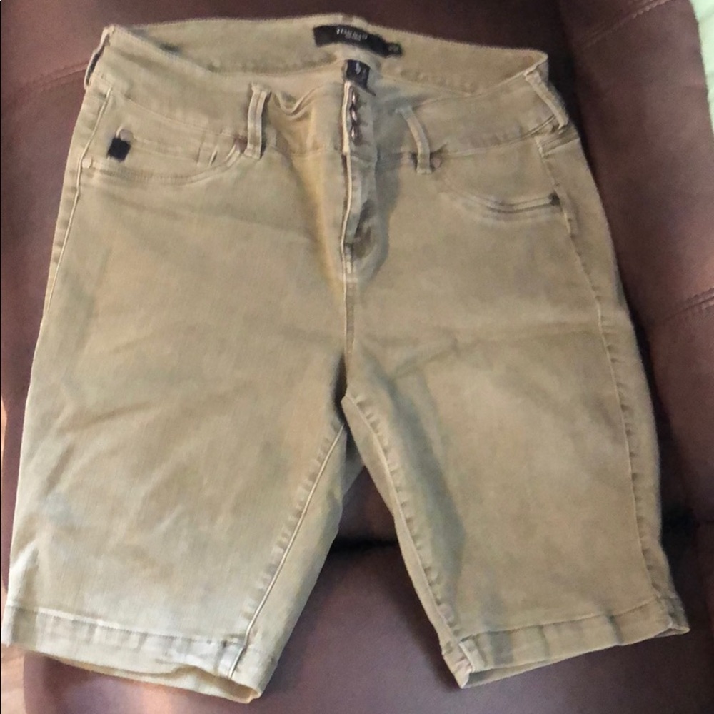 Denim jean shorts